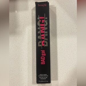 Benefit BADgal BANG! Volumizing Mascara - Black and Pink